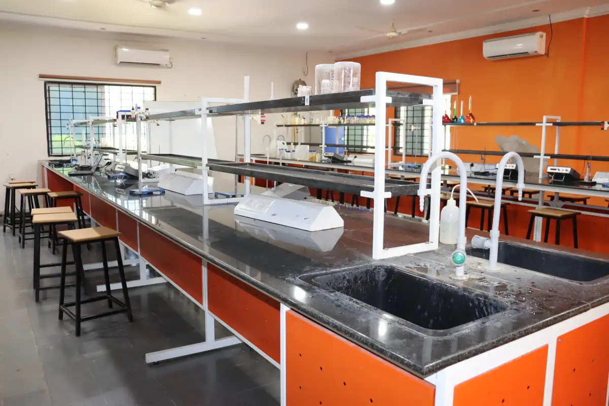 Chemistry_lab_04t
